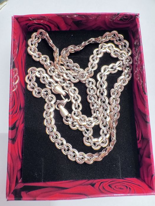 Продам цепь 10 грамм