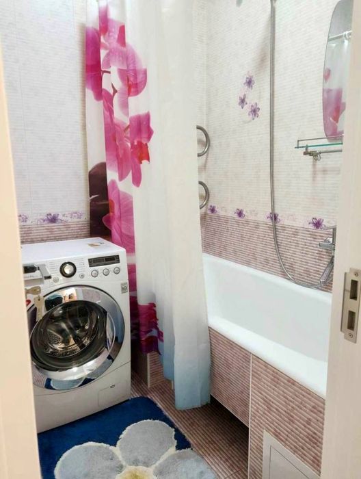 Срочно ‼️2 комнатная с обстановкой  8кв Чиланзар