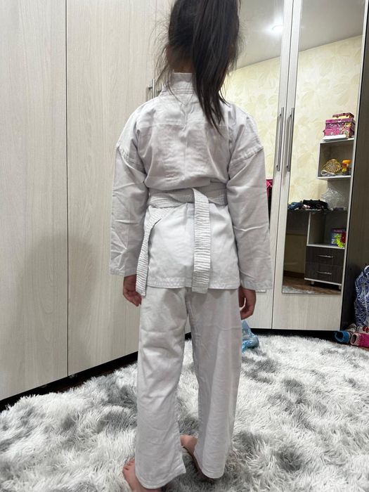 Спортивная костюм, кимоно