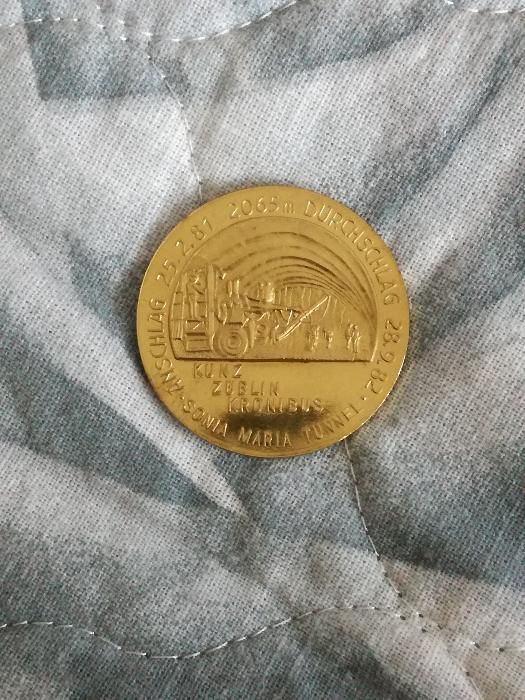 Юбилейни монети/плакети