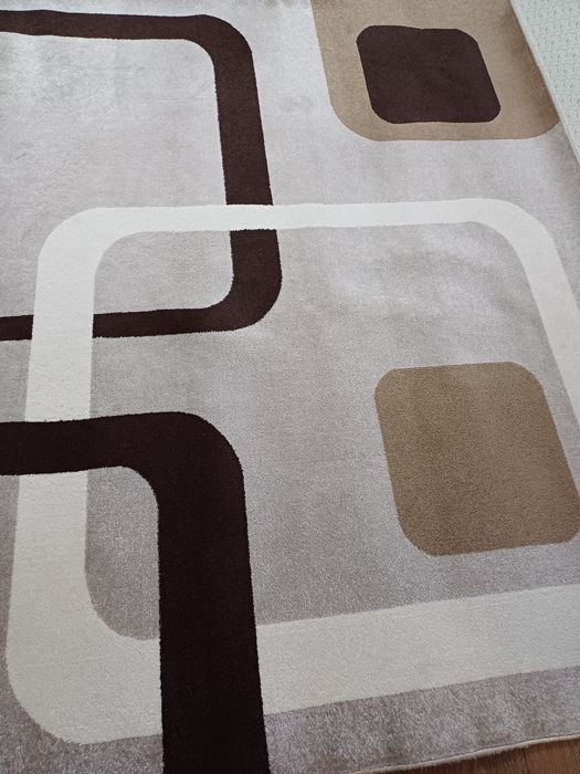 Продам ковёр, размер 2.5 ×3.5