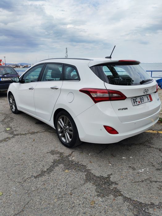 Цената е валидна до 31 Август.Hyundai i30 face-lift, 1.6 дизел, автоматик с абсолютно абсолютно всички възможни екстри