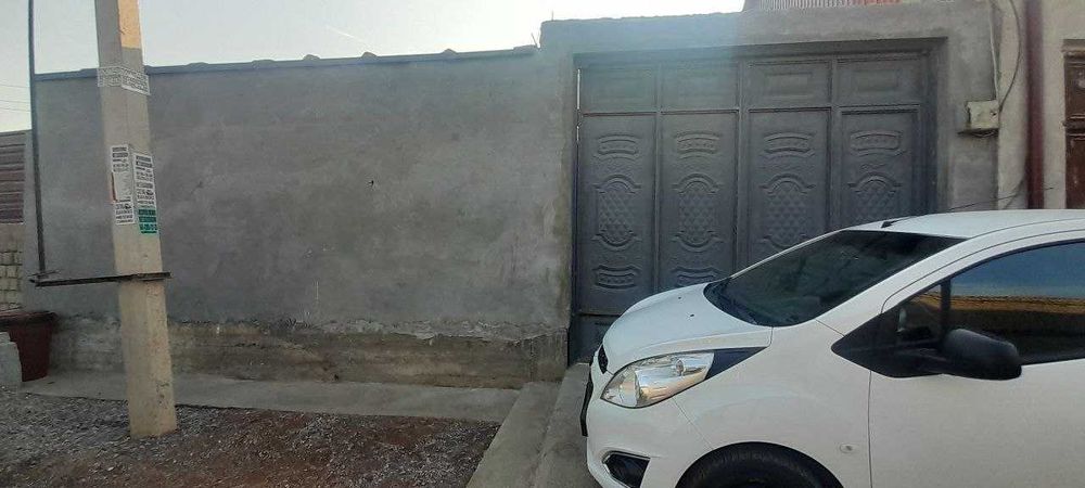 Uy sotiladi Nazarbek pochtada