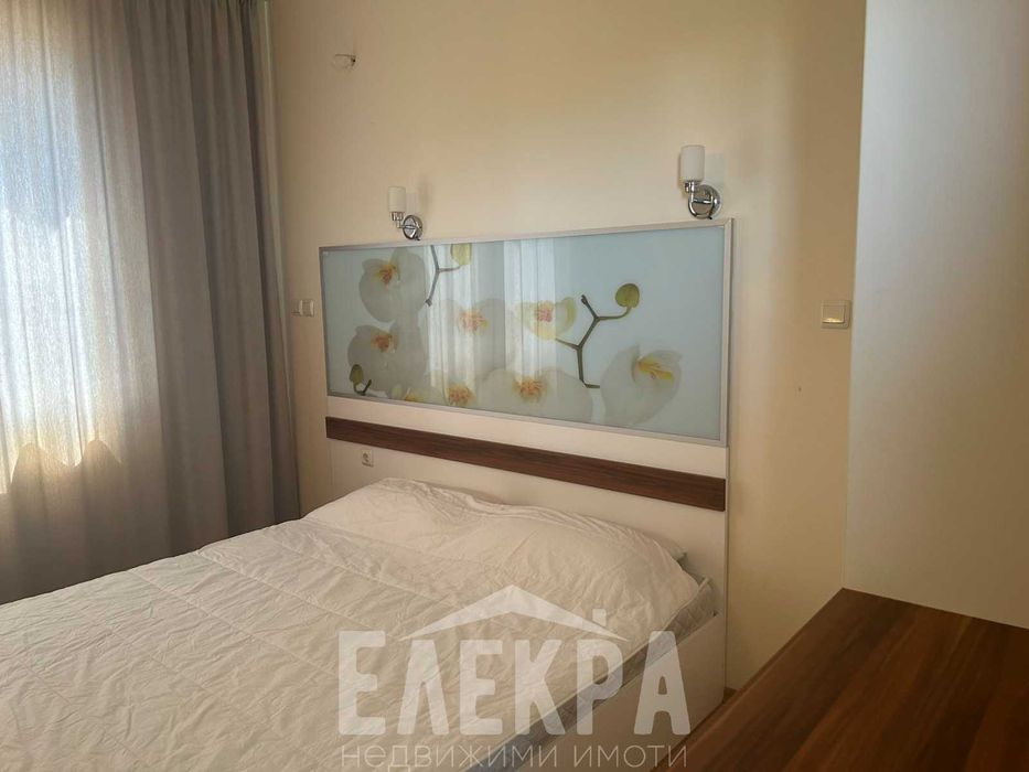 Продава се Тристаен апартамент в Варна, Център - 91 кв.м за 701 €/кв.м - Снимка #8