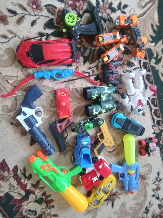 Продам Детские игрушки