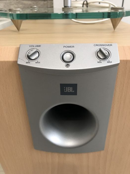 Домашно кино Pioneer, буфер и колони на стойки JBL