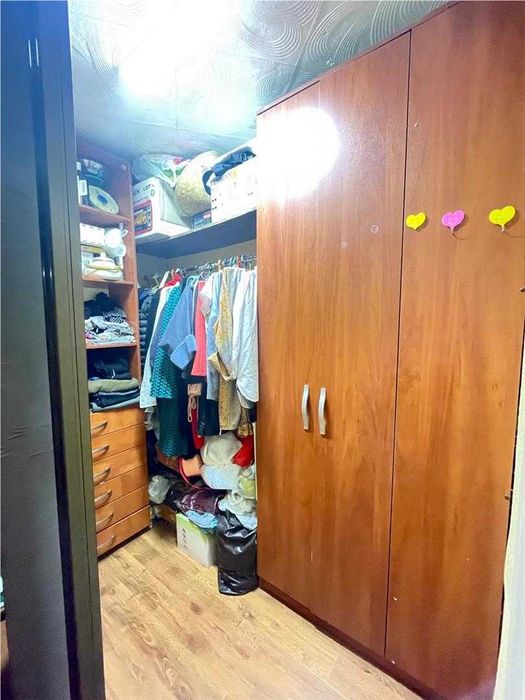 / Продам 3х ком студию, Абая 11 (Оптима)