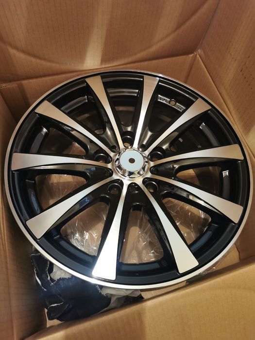 Vand jante de aliaj pentru Opel vivaro pe 16 marca carbonado
