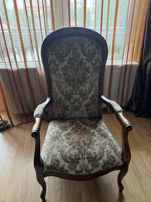 Scaun model floral
