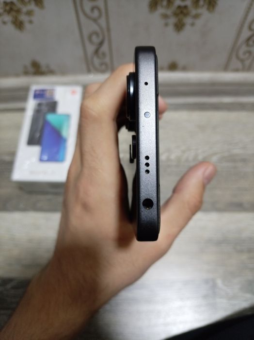 Redmi note 13 8/256gb xotira ajoyib narxda