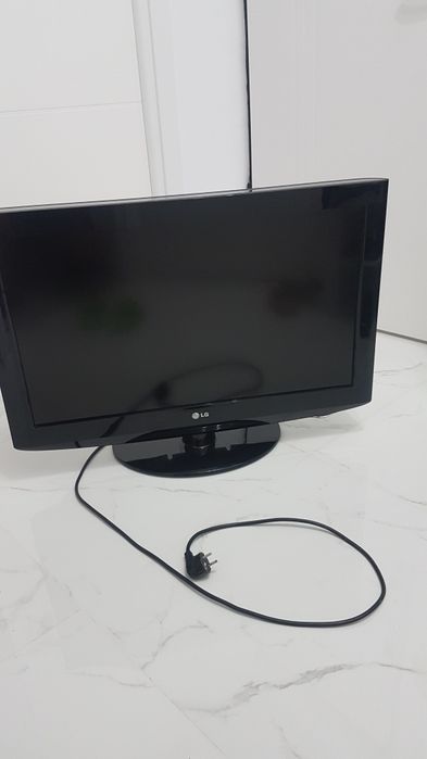 Vând televizor lcd lg