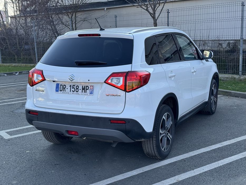 Suzuki Vitara 1.6 2015 full option garantie/rate/buy back
