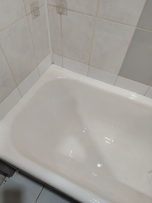 Продам ванну чугунную.