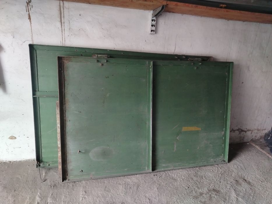 Ворота гаражные.