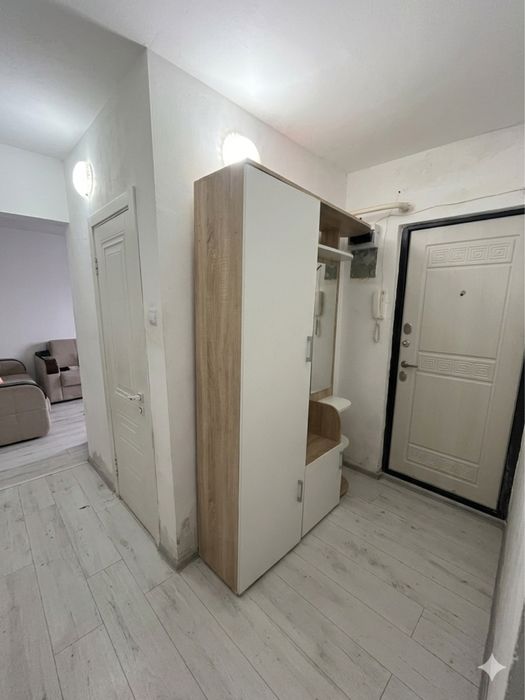 Продается прихожка.