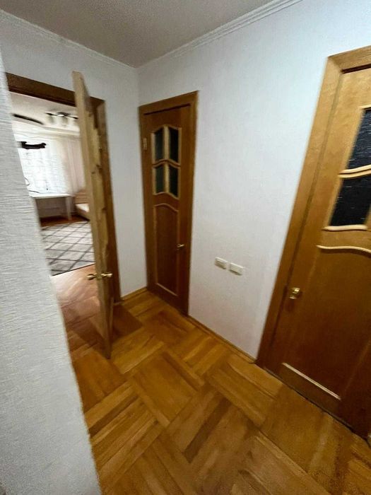 3шка в центре, на Драм театре