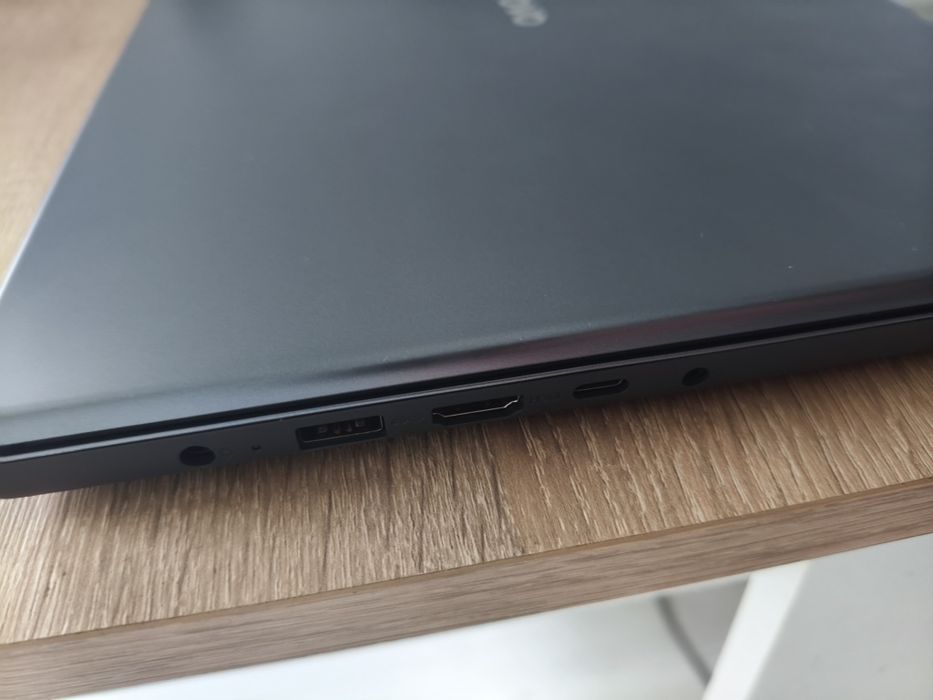 Lenovo Ideapad Slim 3 15ARP10