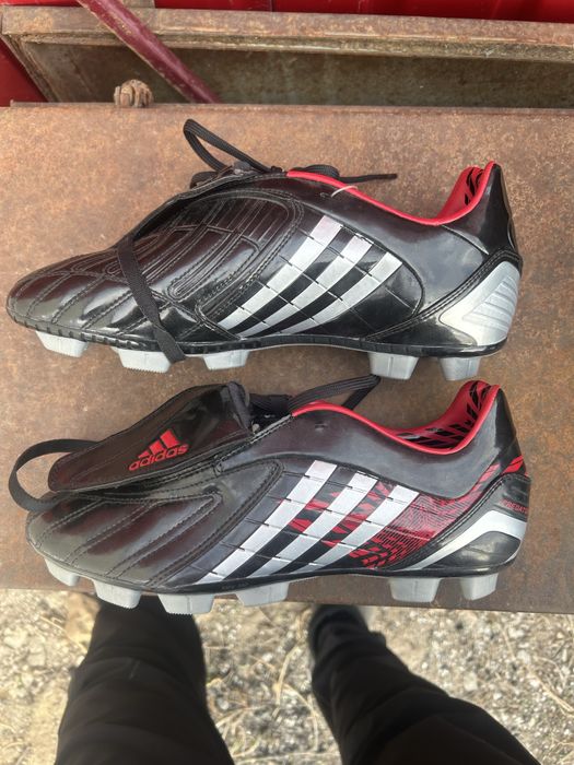 Продам футбольные бутсы