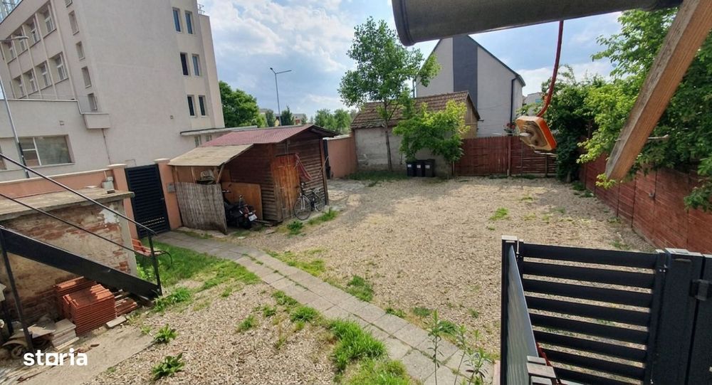 Ultracentral | Apartament la casa 85 mp | 2 parcari | Terasa | Curte