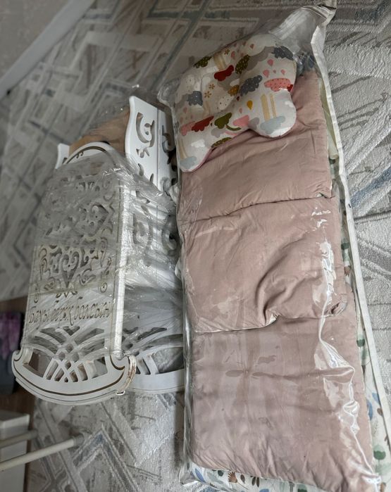 Бесік жасауымен бірге сатылады