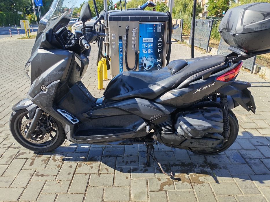 Yamaha X-Max 400cc