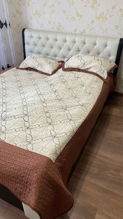 Продам двухспальную кровать 160×200