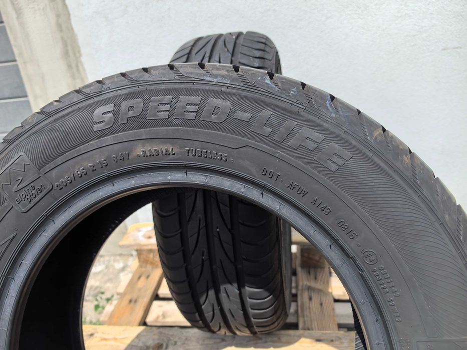 205/65/15 Семперит ДОТ 2015 г - 95 % профил !