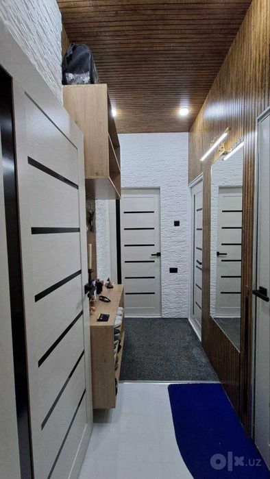 ЮНУСАБАД 15  2 в 3 \1\4 м.ТУРКЕСТАН Продается квартира