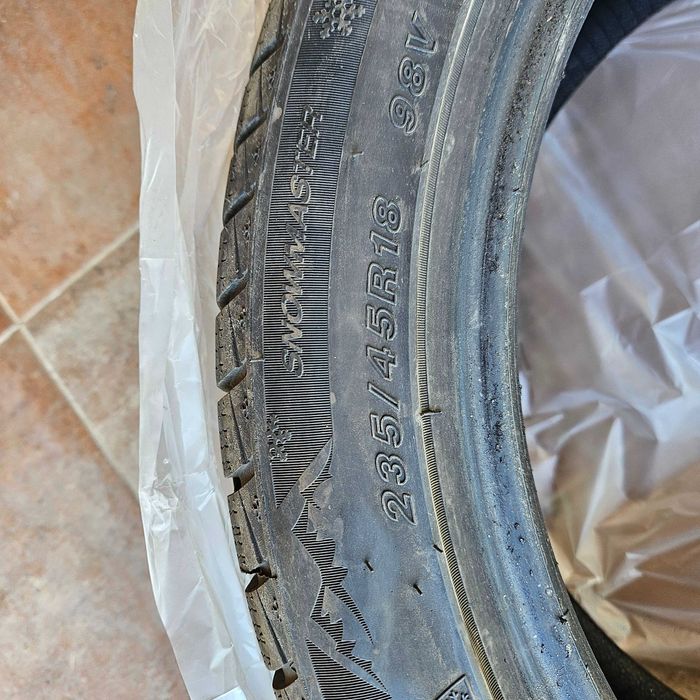 Anvelope Michelin vara(245/40/R19) si Goodride iarna (235/45/R18)