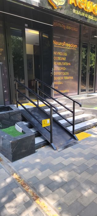 Nogironlar uchun qulaylik yaratish xizmat pandus taktik darojka