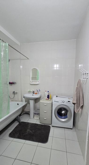 Продам 2ком.кв 10мик. 21дом. 2эт