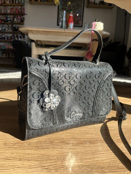 Vintage модел чанта на Guess
