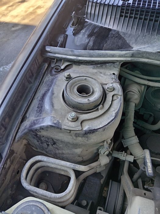 Продам Карину Е 1994