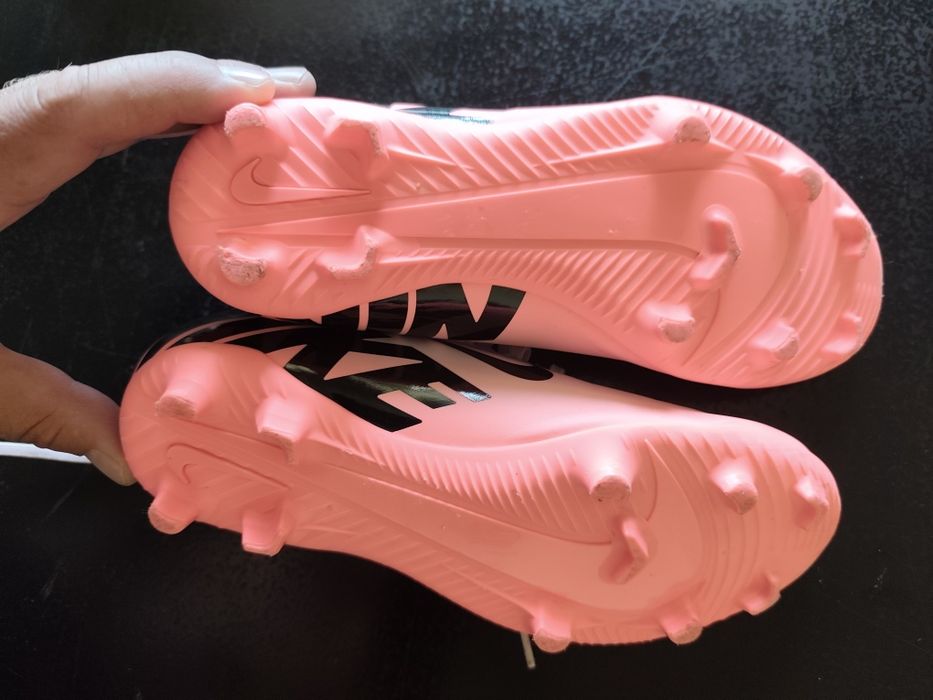 Детски бутонки NIKE