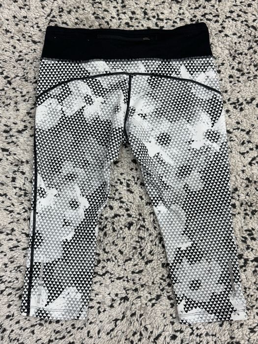 Дамски  клин NIKE DRI-FIT . Размер М