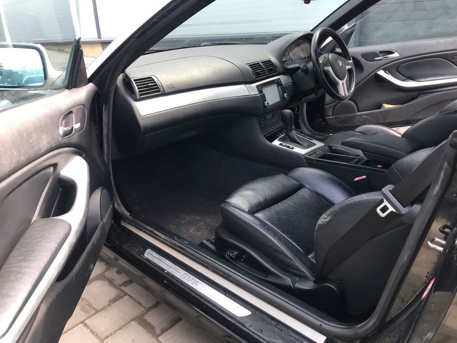 Dezmembrez BMW 330ci ,Recaro incalzit,HK,Navi,xenon,motor 3.0i 231cp
