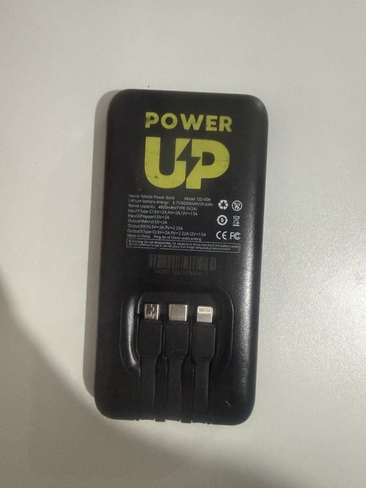 Продам компактный пауэрбанк Power UP на 8000 мА·ч
