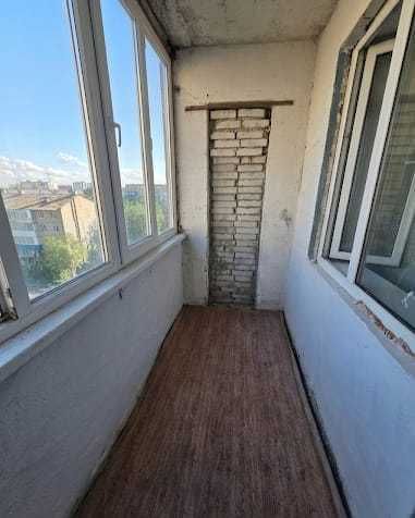 Продается 2-ком к в 4-микрорайоне