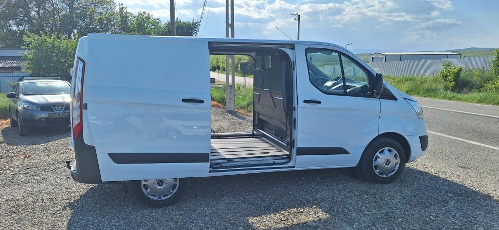 Ford Transit custom 2.2 diesel  125 cai fabricatie 2015 euro 5