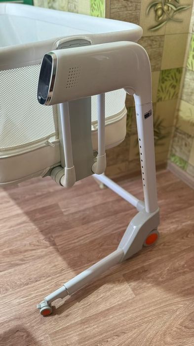 Продам детскую кровать игрушкой