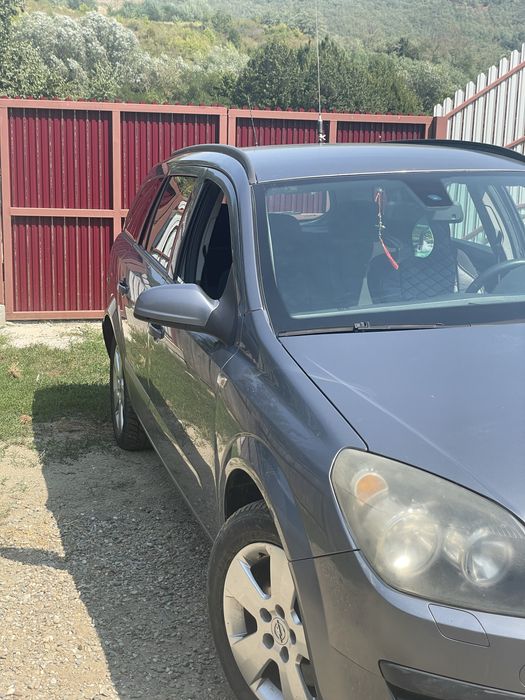 Se vinde urgent opel astra h