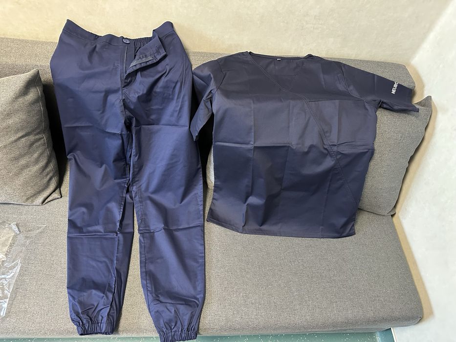 Costum medical barbati marimea M