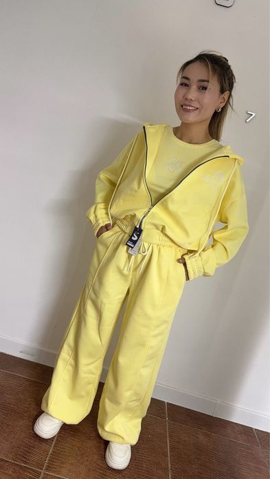 Продам женские одежды