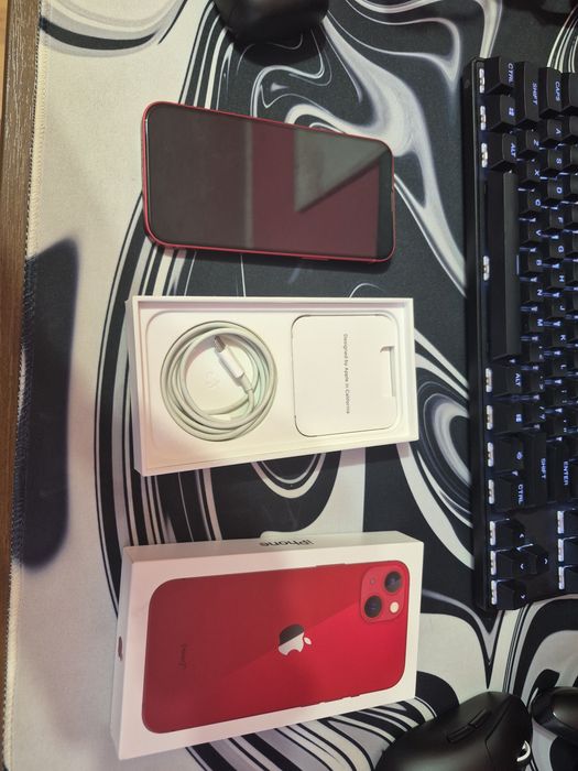 Telefon iPhone 13