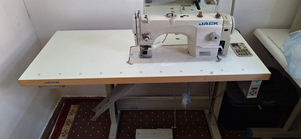 Jack pichoqlik tikuv mashinasi sotiladi