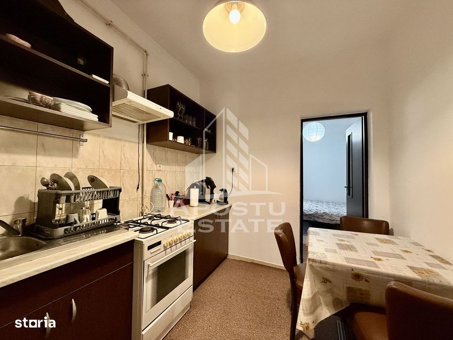 Apartament cu 2 camere la casa de vanzare, zona Centrala Timisoara