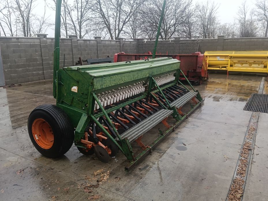 Semanatoare paioase pe discuri 4 metri Amazone D8-40