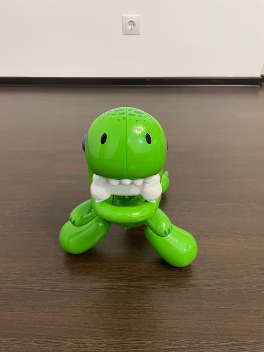 Robot electronic - jucărie interactiva - Squeakee Dino