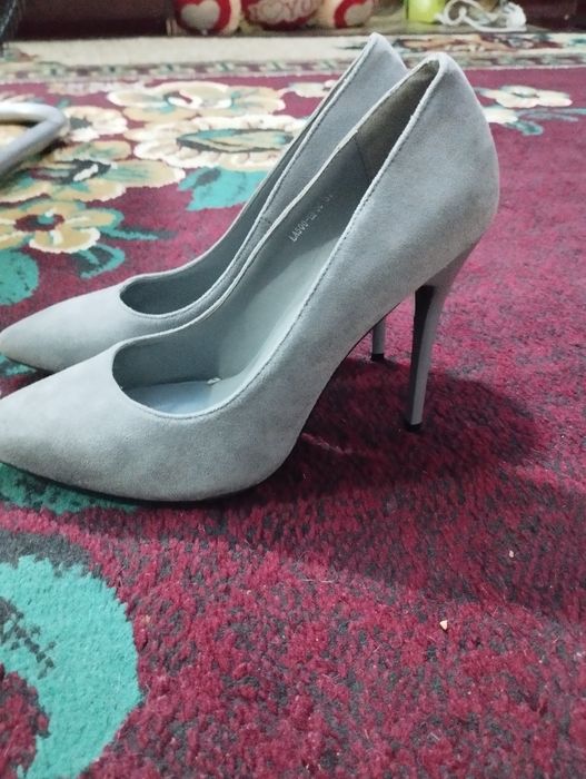 Женская обувь б/у