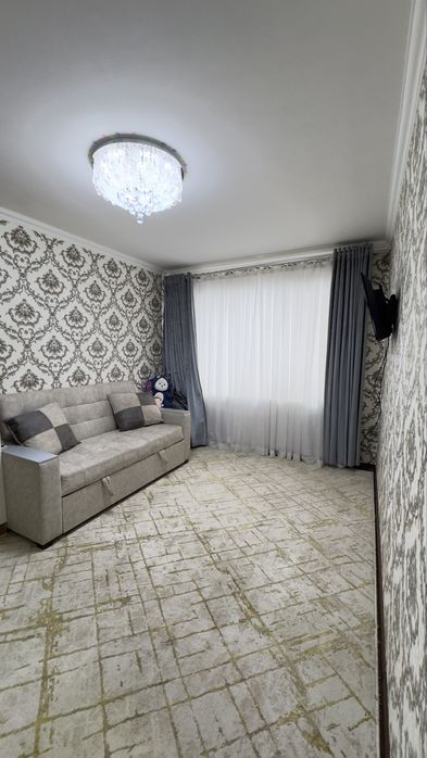 Срочно Продаётся 1-комнатная квартира. Адресс-Нурафшан Микрорайон